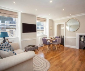 Stunning Milsom Street Apartment