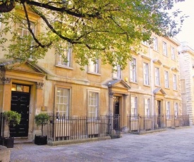 The Courtyard Apartments No.7