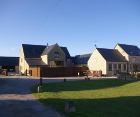 Ty Nant Cottages and Suites