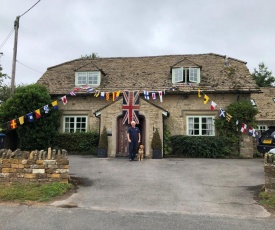 The Old School, Idbury, OX7 6RU