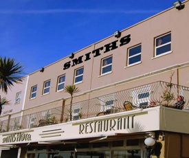 Smiths Hotel