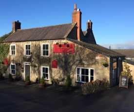 Hunters Lodge Inn