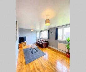 SPACIOUS THREE BED CITY HOUSE - Parking / Netflix