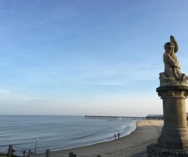 Moray Beachside Apartments