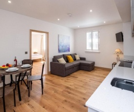 Three Tuns Apartments - Hazel