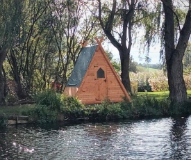 "George's" lakeside wooden tipi