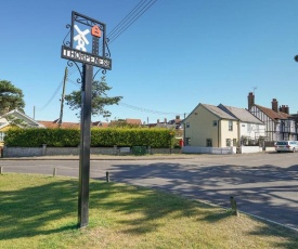 1 South Cottages with Guest Wing