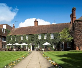 Mercure Farnham Bush Hotel