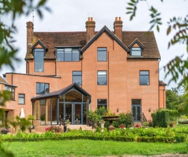 Guildford Manor Hotel & Spa