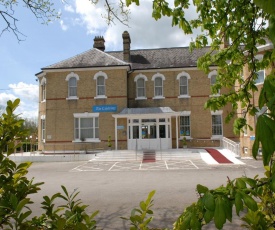 Gatwick Cambridge Hotel