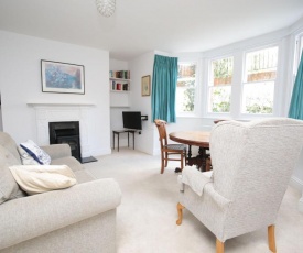 Lovely Central Oxford Apartment + Sun Trap Patio