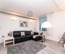 Dwell Living - Cosy City Centre Flat, Sleeps 4, Free Parking