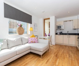 Oxfordshire Living - Oxford Castle Stylish Apartment