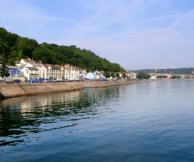 Beach Rocks, Langland