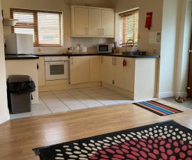 CV225AA Ground-Floor Flat Near Rugby School Self Check-in