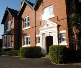 Warwick Victorian Apartment