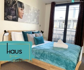 Haus Apartments City Centre 2 Bed with Parking & Balcony