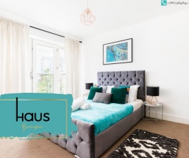 Haus Apartments Spacious 1 Bedroom with Balcony