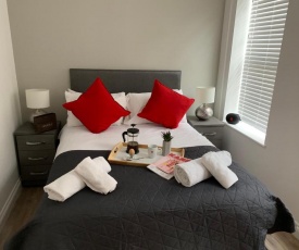 Impeccable 2-Bed Apartment in Birmingham