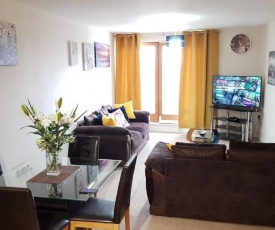 KCS Birmingham City Apartment with Balcony/Parking