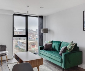 Stylish Contemporary 1BR Apartment in Birmingham