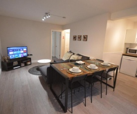 Luxury 3 Bedroom Ground Floor Apartment - Coventry