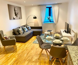 Urban Living's - The Burley Luxury City Apartment