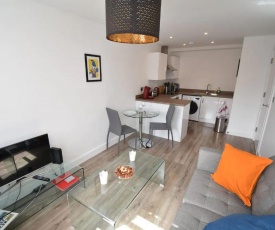 Simplistic Apartment in Coventry near Herbert Art Gallery