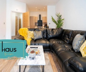 Haus Apartments City Center 2 Bedroom & Parking