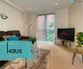Haus Apartments Spacious 2 Bed & Secure Parking