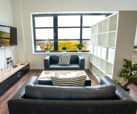 Lavish Loft Conversion - Amazing Location