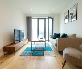 New Build ☆ Luxury Teal 2 Bed, 2 Bath Apartment - 5 Min walk from Bullring/Cube/Mailbox/New Street Station