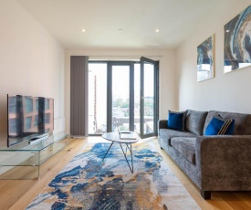 New Build ☆ Royal Blue 2 Bed Apt - 5 Min walk from Bullring/Cube/Mailbox/New Street Station