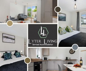 2 Bedroom Apartment at Lyter Living Short Lets Serviced Accommodation Oxford -Hawthorne - Botley