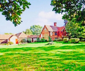 Oldlands Farmhouse Gatwick