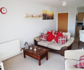 Quiet space next to Gatwick Airport and Town Centre