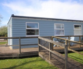 10A Medmerry Park 2 Bedroom Chalet - No Manual Workers Allowed