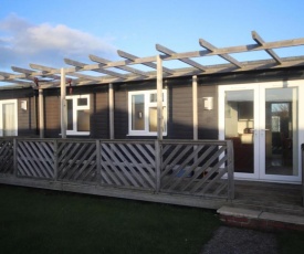 34H Medmerry Park 2 Bedroom Chalet Family Friendly - No Manual Workers Allowed