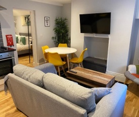 Stylish Luxe 1 Bedroom Apt Cowley