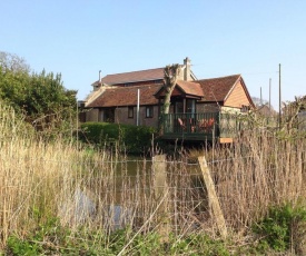 Stable Cottages