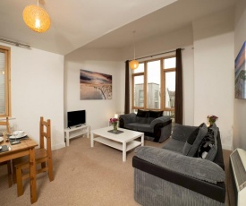 Pass the Keys Bright Flat - Perfect Get away from it all in Ryde