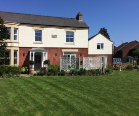 Leadenham Cottage