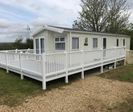 Luxury 3 Bedroom Caravan MC37, Shanklin, Isle of Wight