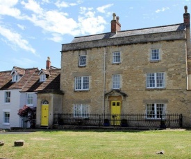 Horsebrook House Apartment, CALNE