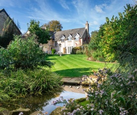 Cricket Field House