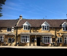 Horse & Hound Inn