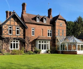 Historic large house set within beautiful gardens