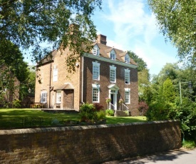 Calcutts House